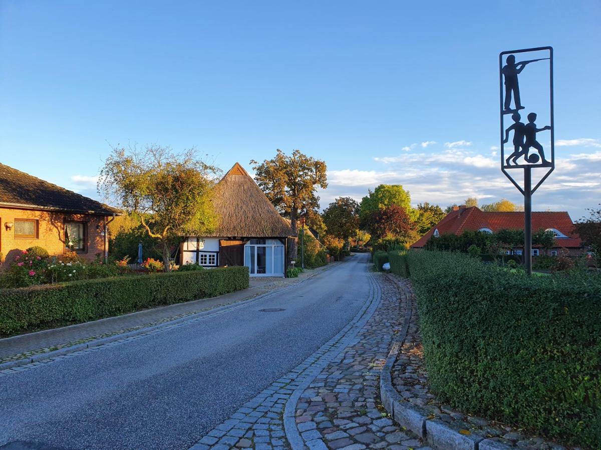 Ostssespitze Riepsdorf Exterior foto